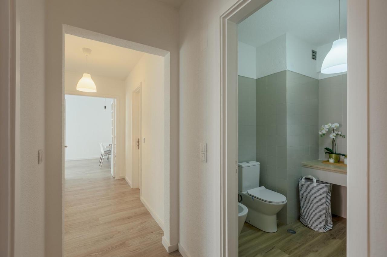 Elegant 3 Bedroom Apt - City Centre - Garage - Metro Lisbona Esterno foto